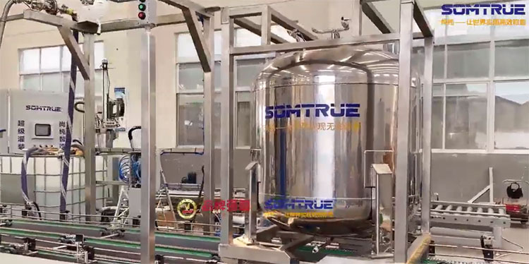 Somtrue lansează un sistem automat de umplere cu două stații cu caracteristici antiexplozie pentru a crește eficiența producției